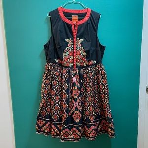 Modcloth sleeveless embroidered floral dress